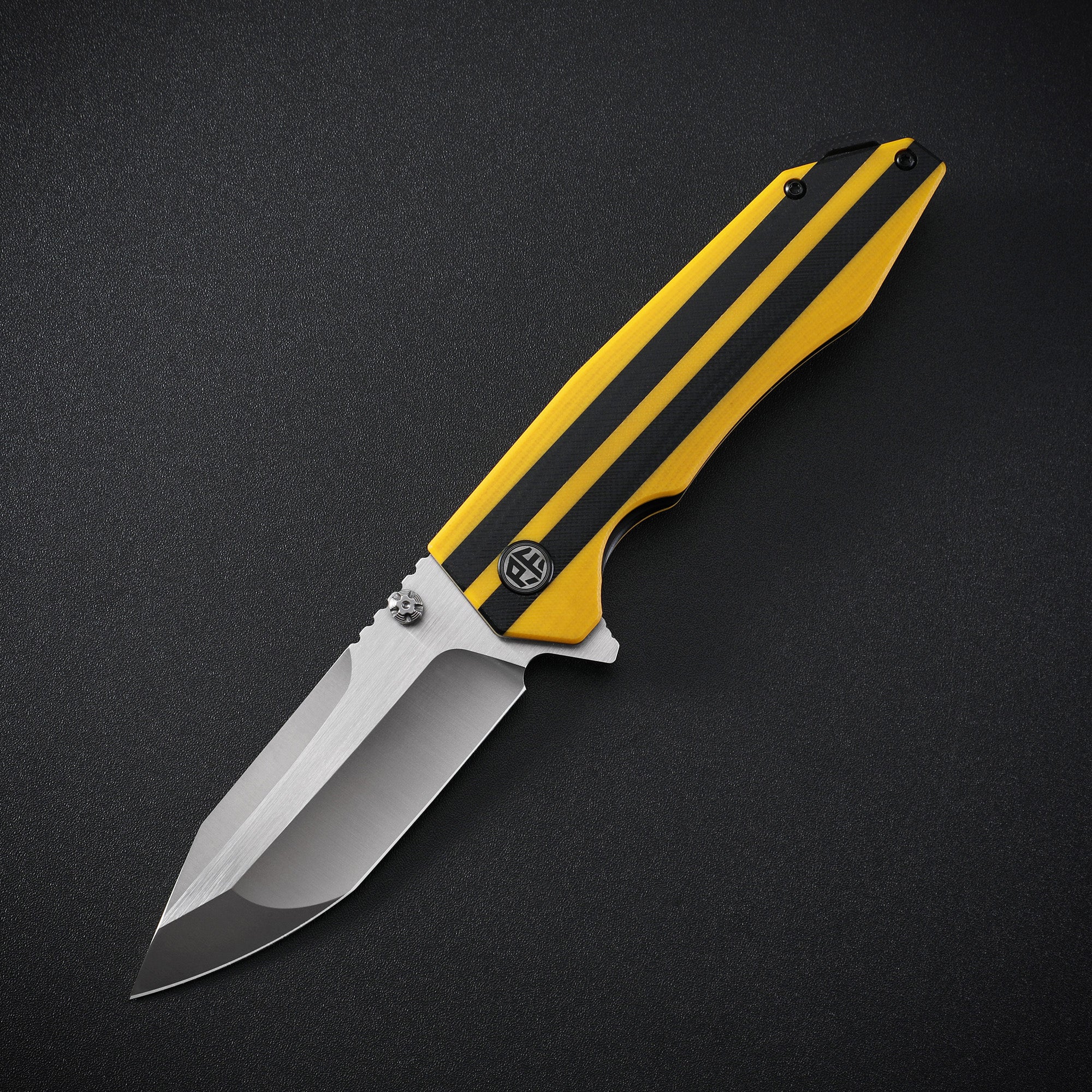 Petrified Fish PFP08 Mocado,3.58" K110 Blade,160g G10/Carbon Fiber Handle Flipper Liner Lock Folding Knife