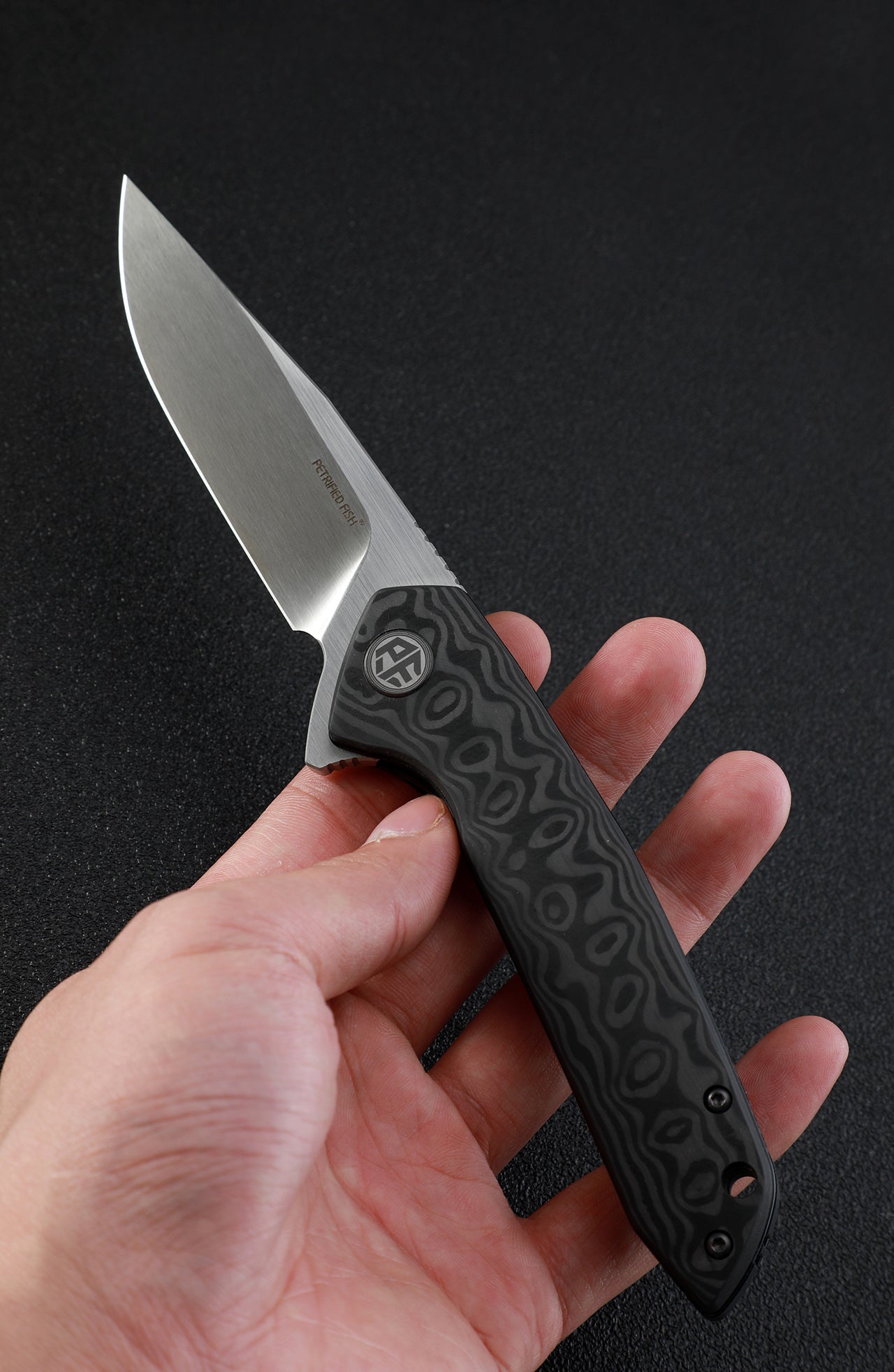 Petrified Fiah PF989 Auster,3.58" K110 Blade,Gmascus G10/Ebony Wood/Carbon Fiber Handle,Flipper Liner Lock Folding Knife