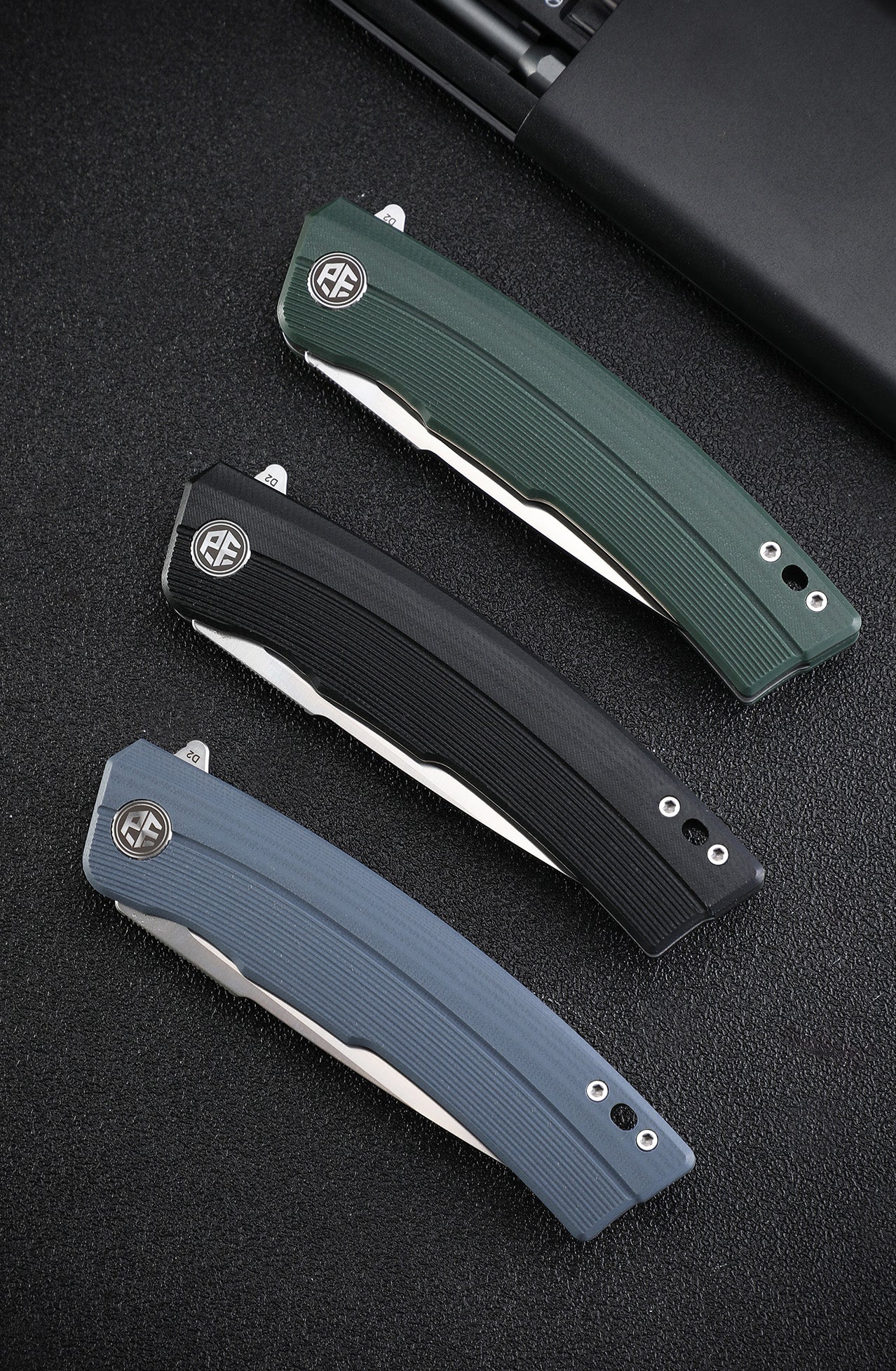 Petrified Fish PFP02 Magazine,3.66“ D2 Blade,G10/Micarta/Carbon Fiber Handle,Flipper Liner Lock Folding Knife